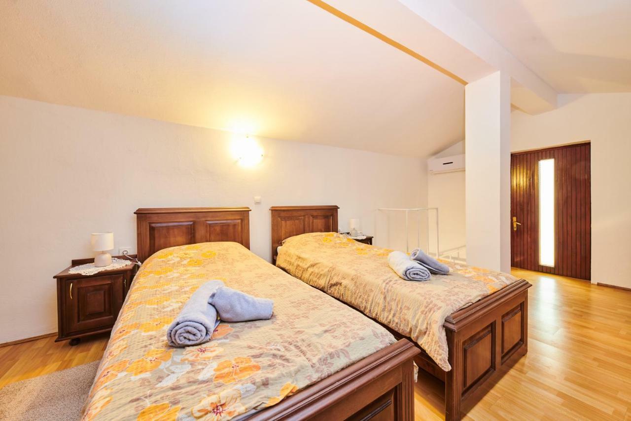 Kuca Za Odmor Petra Apartment Cepljani Exterior foto
